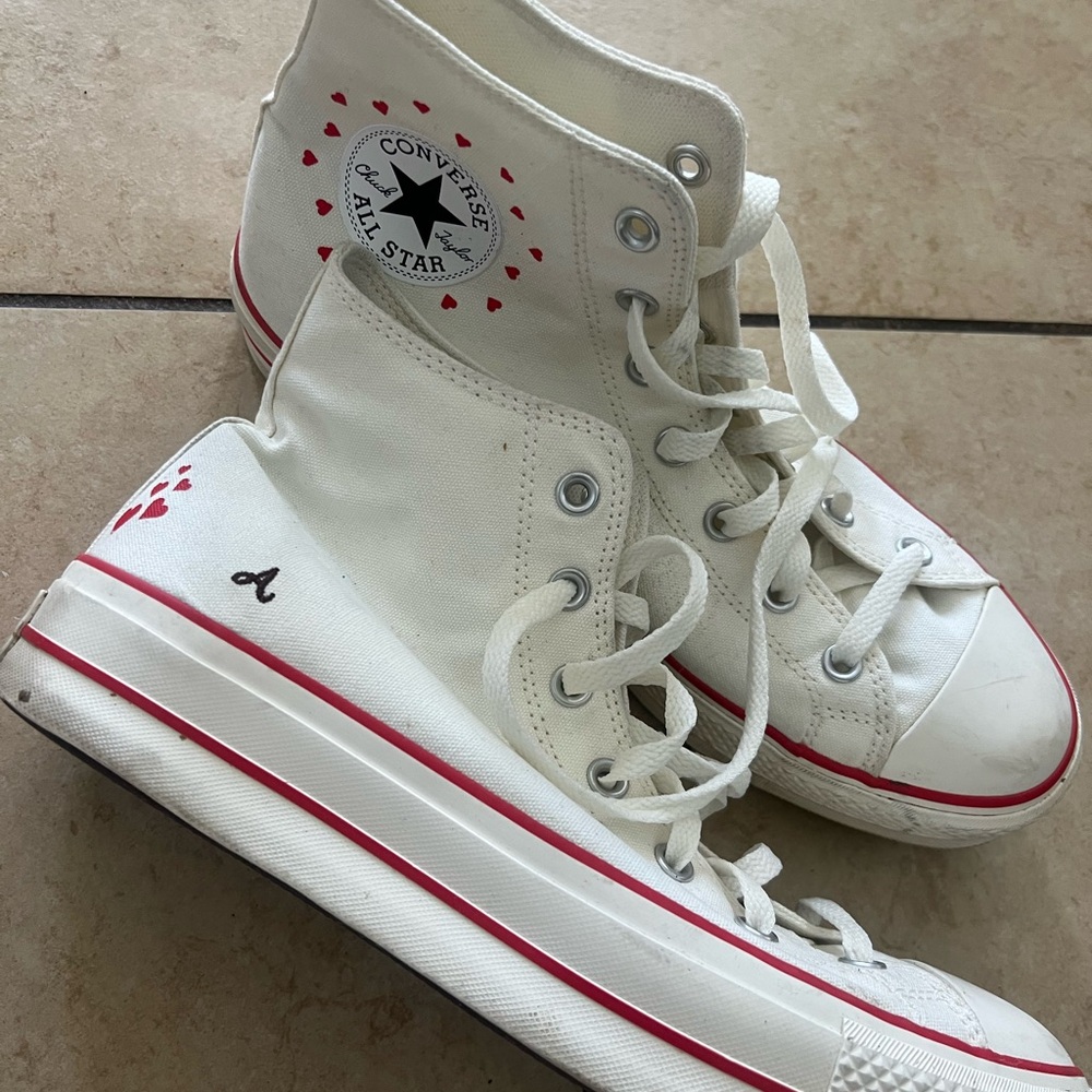 Converse custom White and Red High-Tops